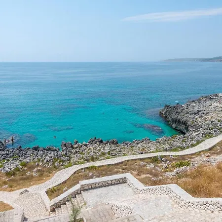 Frontemare Delle Ninfe Castro (Lecce)